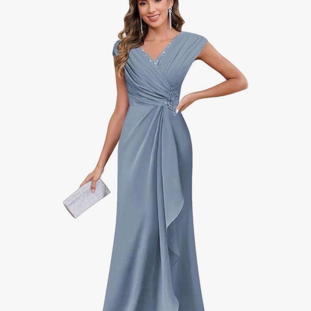 Elegant Blue Evening Gown